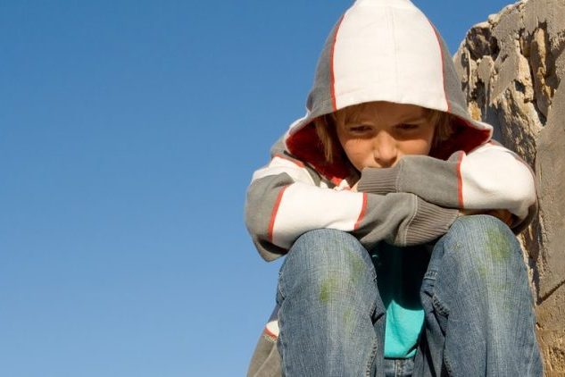 sad-tween-dealing-with-the-impact-of-divorce-alone