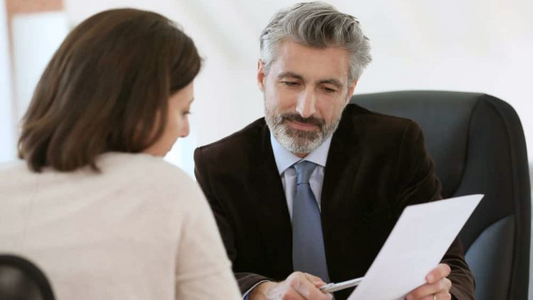 eight-questions-to-ask-a-family-attorney