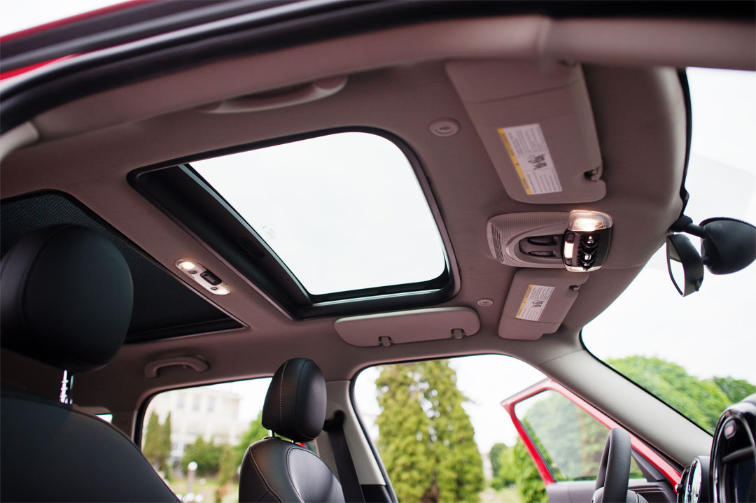 sunroof-or-moon-roof